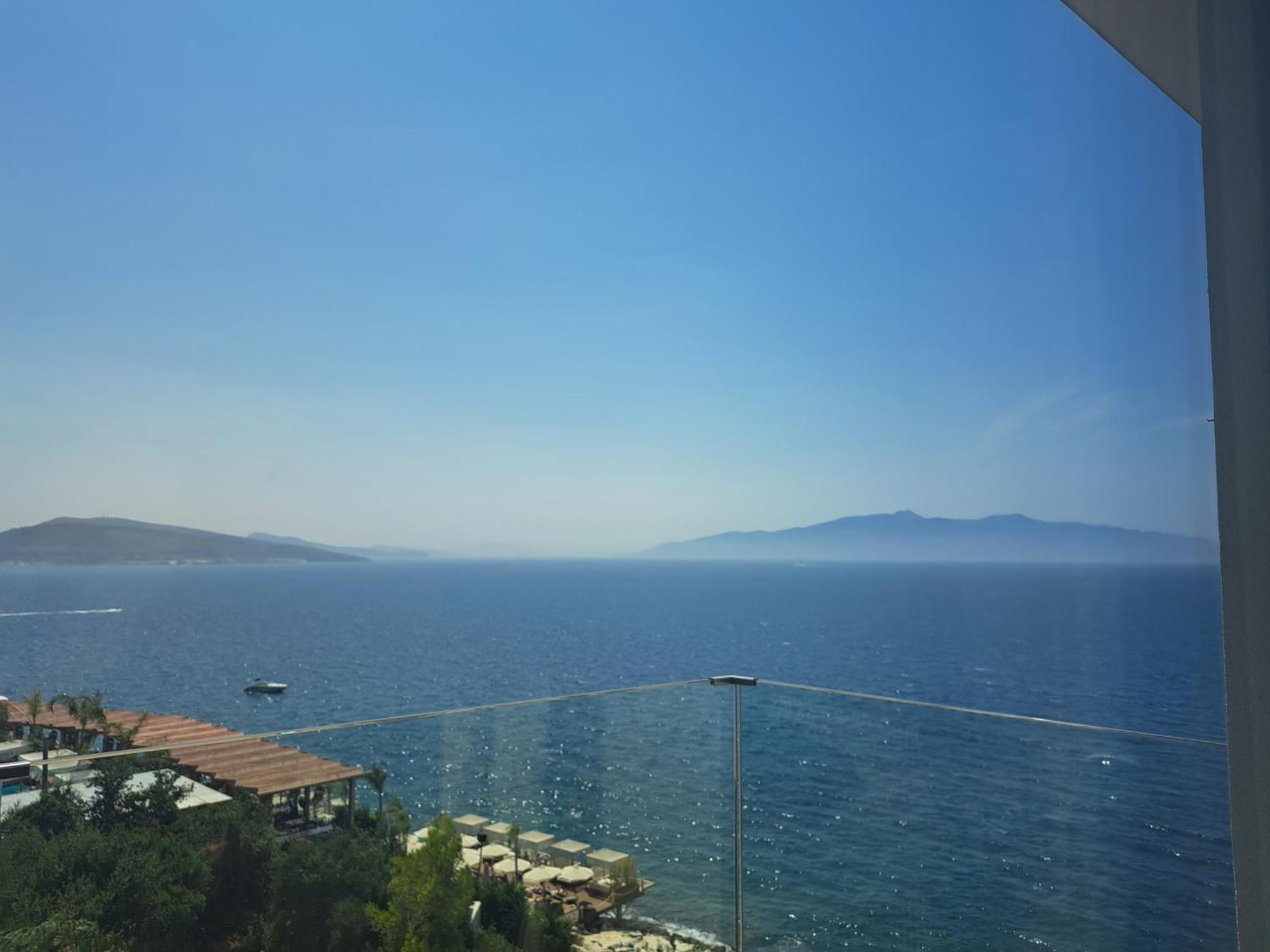 Mamani Apartments Saranda Exterior photo