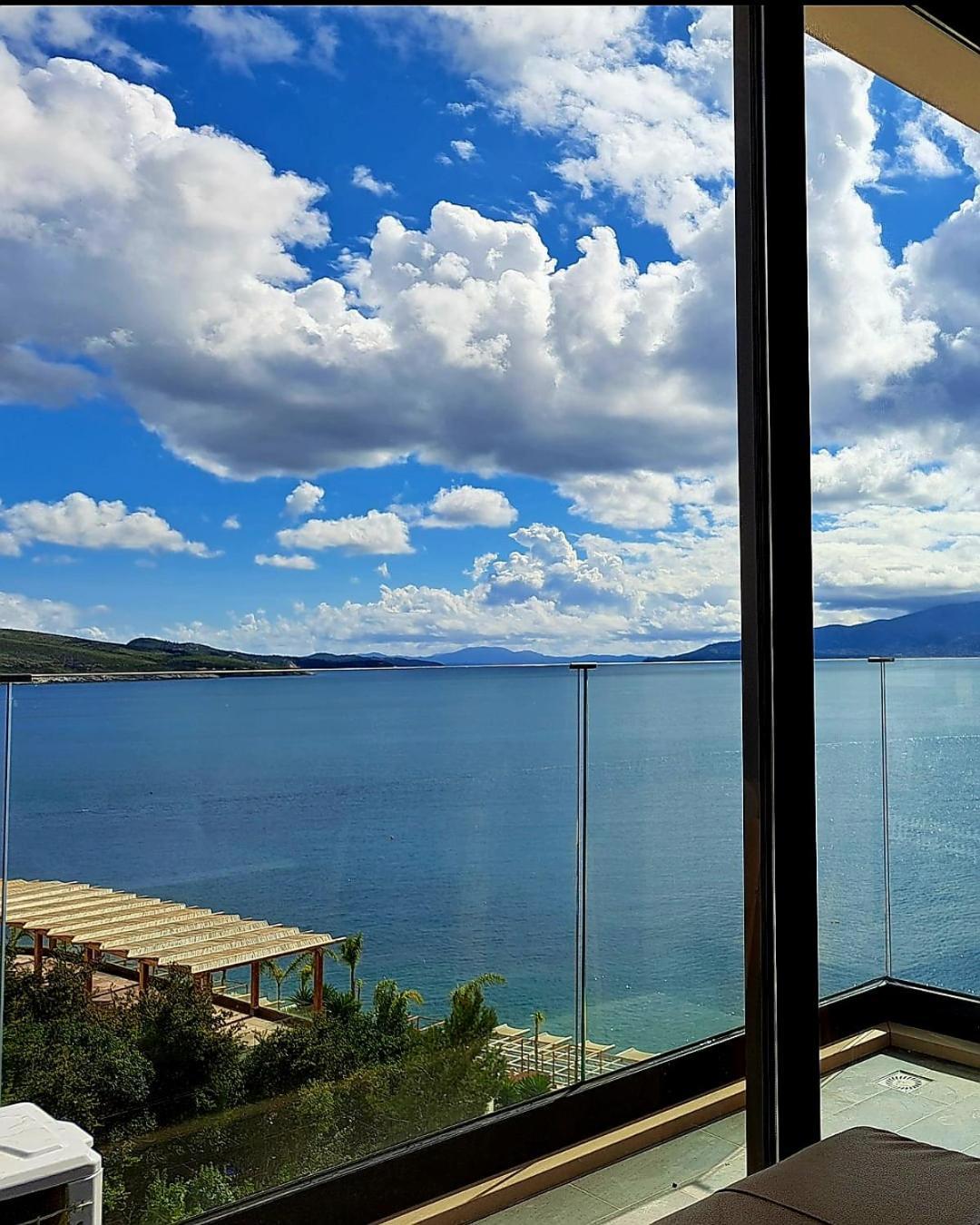 Mamani Apartments Saranda Exterior photo